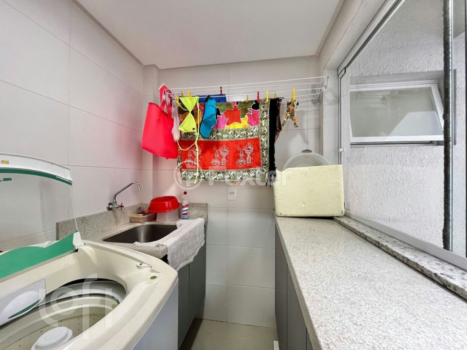 Apartamento à venda com 2 quartos, 95m² - Foto 18