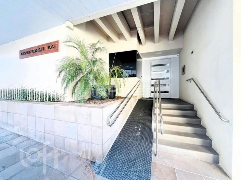 Apartamento à venda com 2 quartos, 70m² - Foto 9