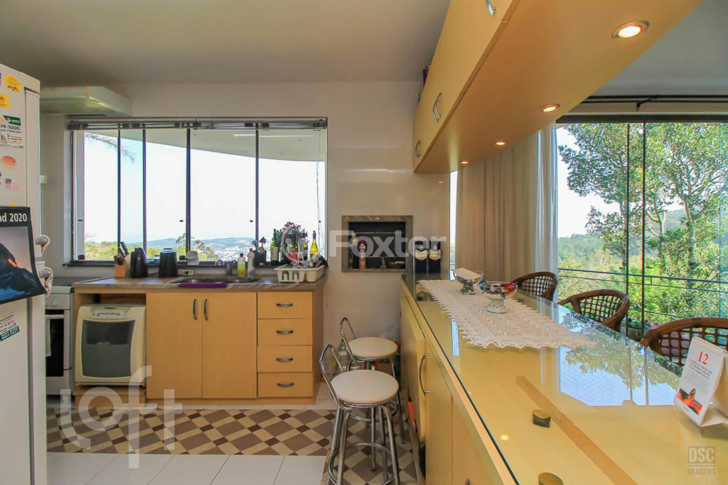 Casa à venda com 3 quartos, 344m² - Foto 6