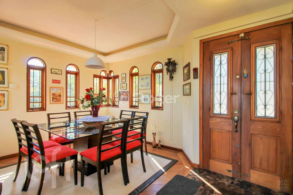 Casa à venda com 3 quartos, 344m² - Foto 5