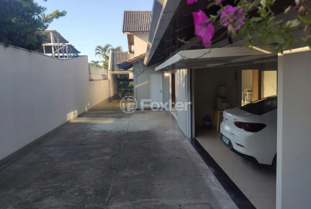 Casa à venda com 3 quartos, 294m² - Foto 25