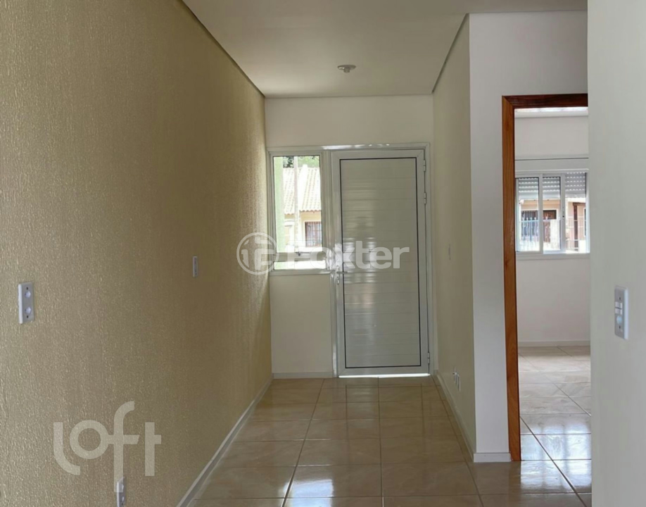 Casa à venda com 2 quartos, 44m² - Foto 2
