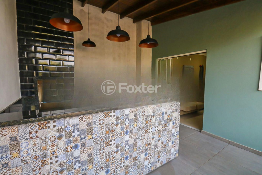 Casa à venda com 4 quartos, 180m² - Foto 2