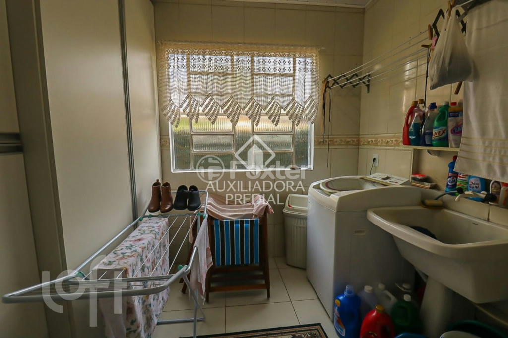 Casa à venda com 4 quartos, 180m² - Foto 37