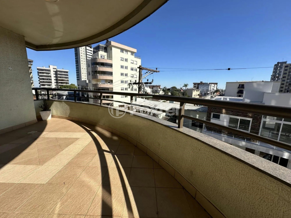 Apartamento à venda com 3 quartos, 146m² - Foto 1