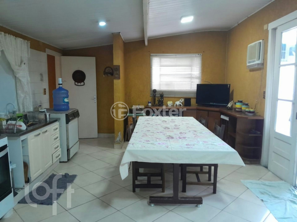 Casa à venda com 5 quartos, 250m² - Foto 4