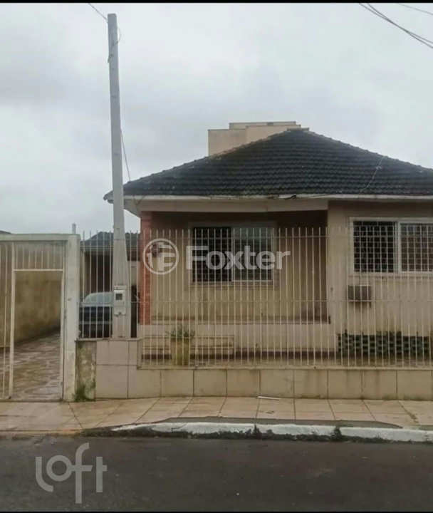 Casa à venda com 5 quartos, 250m² - Foto 1