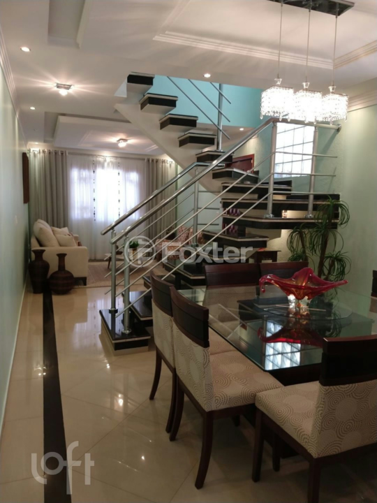 Casa à venda com 4 quartos, 180m² - Foto 4