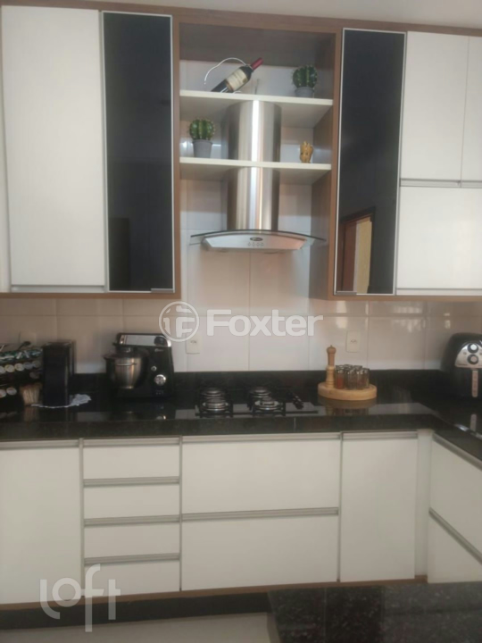 Casa à venda com 4 quartos, 180m² - Foto 12