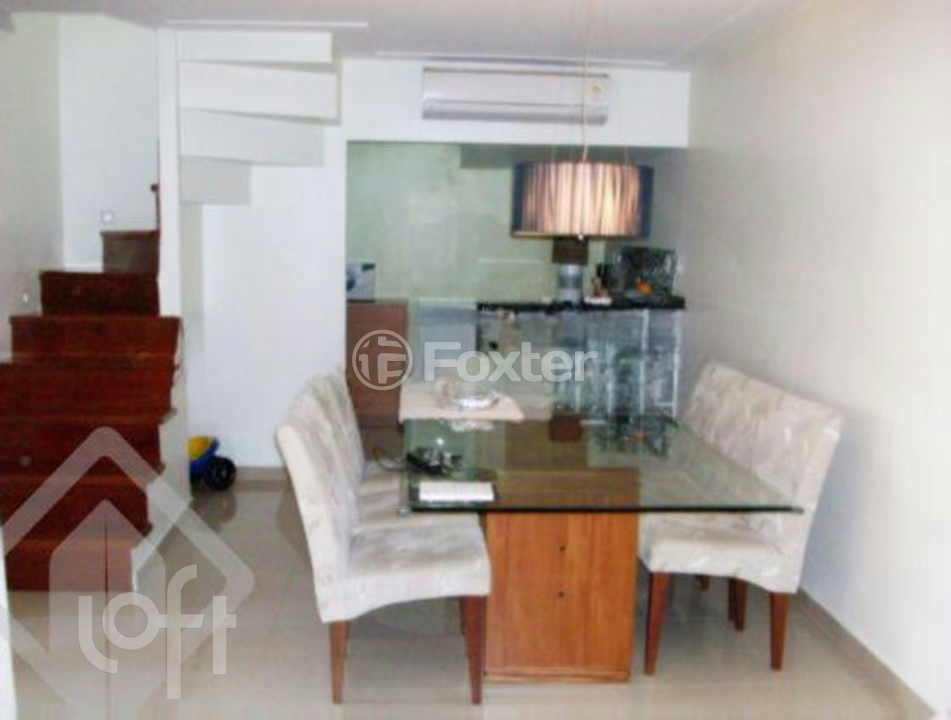 Casa à venda com 3 quartos, 210m² - Foto 4