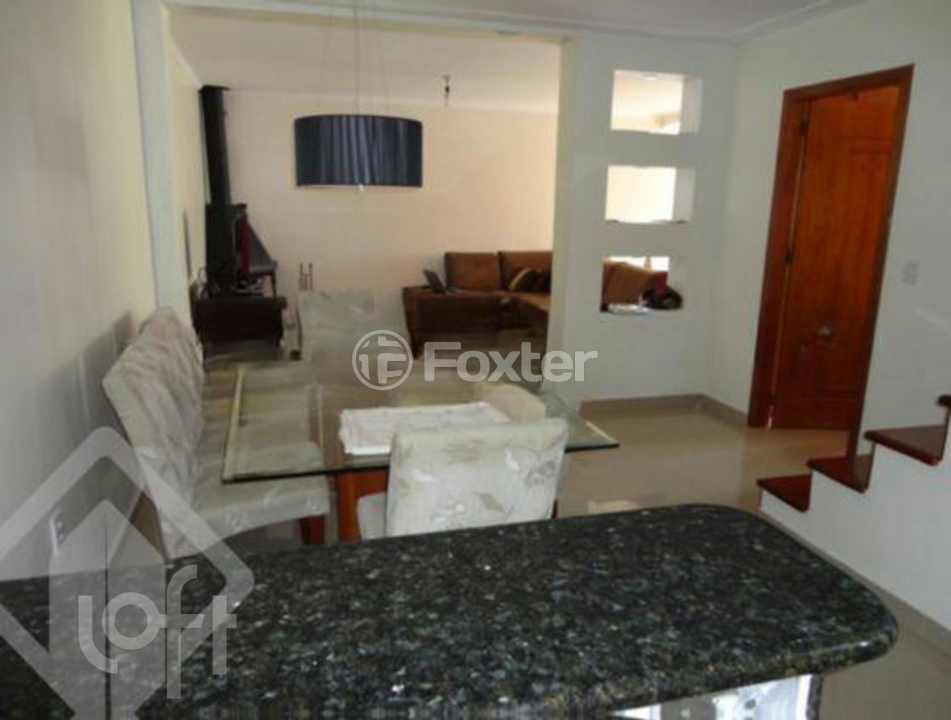 Casa à venda com 3 quartos, 210m² - Foto 2