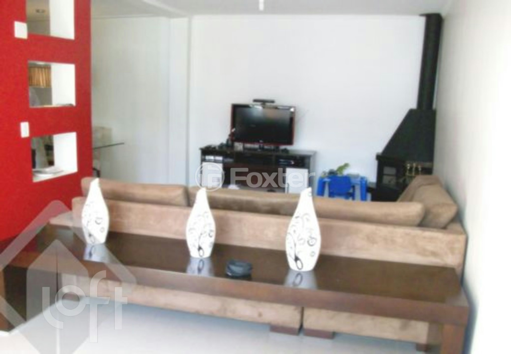 Casa à venda com 3 quartos, 210m² - Foto 3