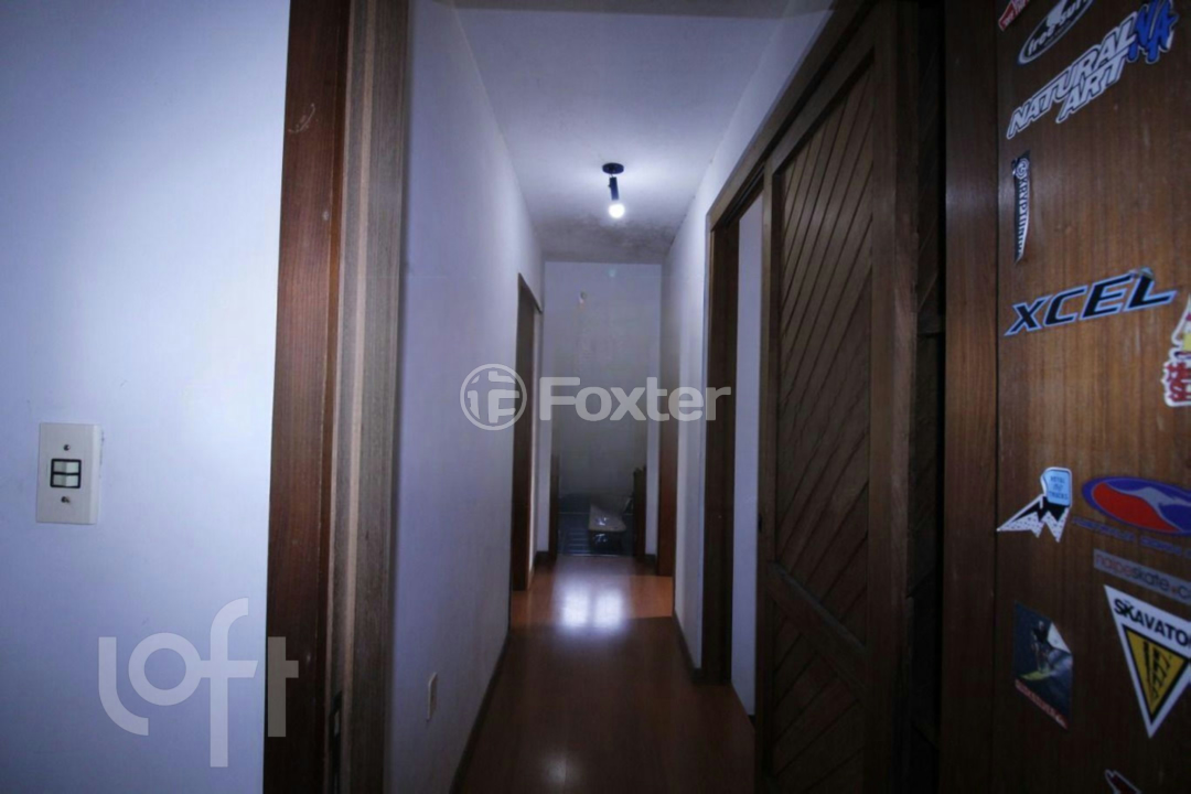 Casa à venda com 3 quartos, 246m² - Foto 32