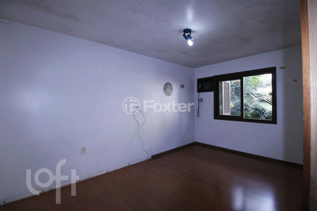 Casa à venda com 3 quartos, 246m² - Foto 31