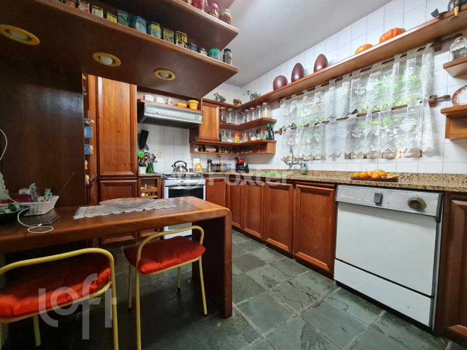 Casa à venda com 3 quartos, 246m² - Foto 7