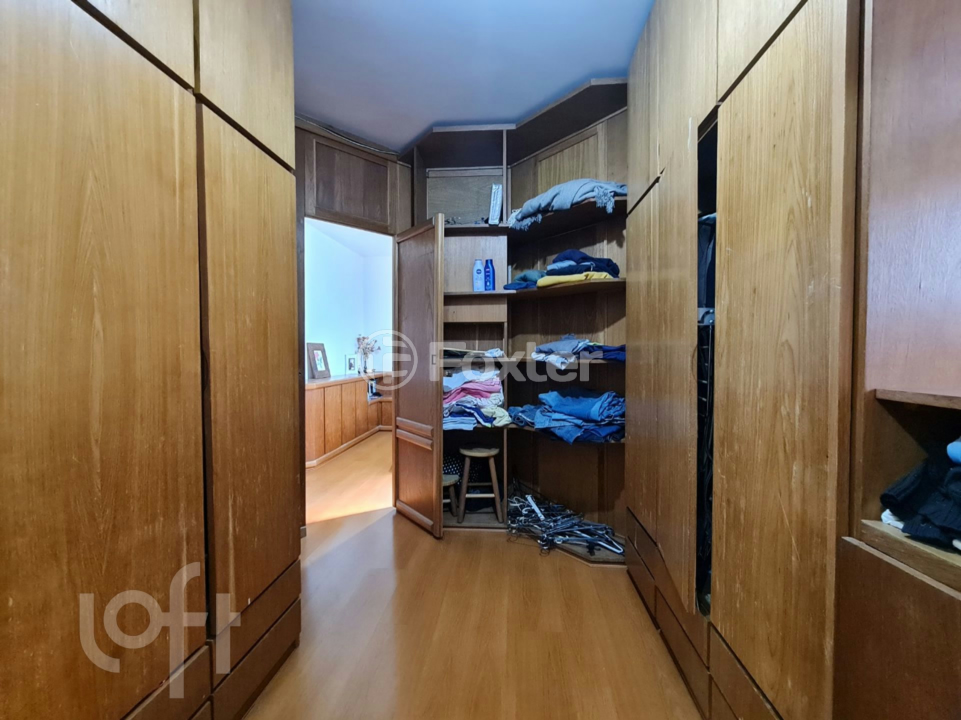 Casa à venda com 3 quartos, 246m² - Foto 16
