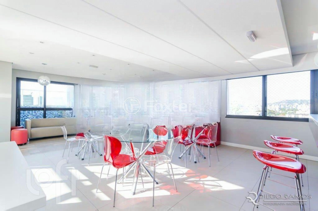 Apartamento à venda com 2 quartos, 58m² - Foto 17