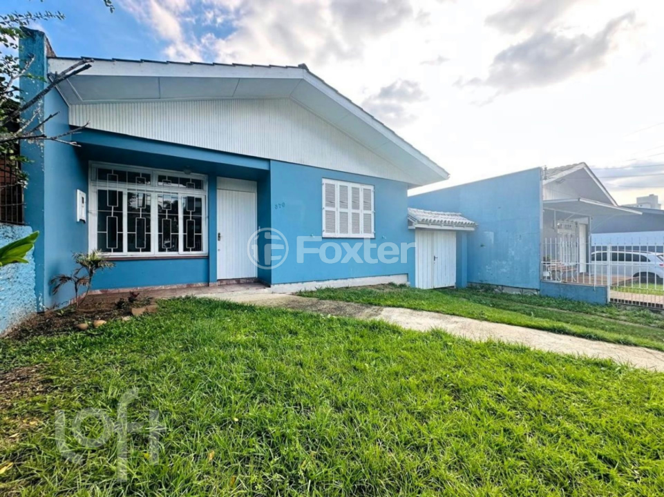 Casa à venda com 3 quartos, 143m² - Foto 1