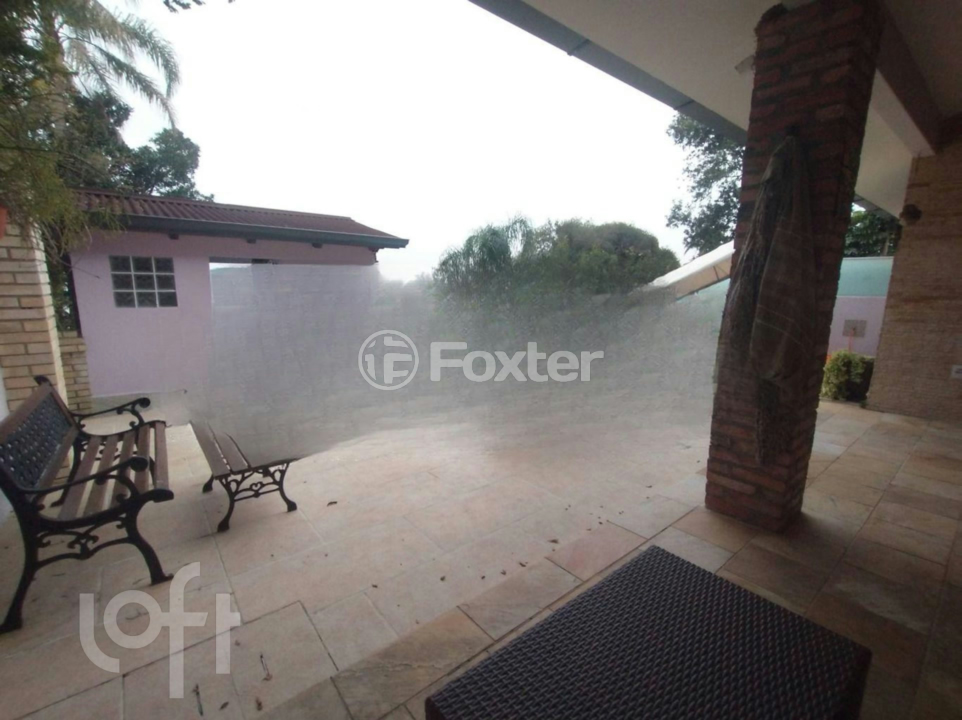 Casa à venda com 3 quartos, 390m² - Foto 2