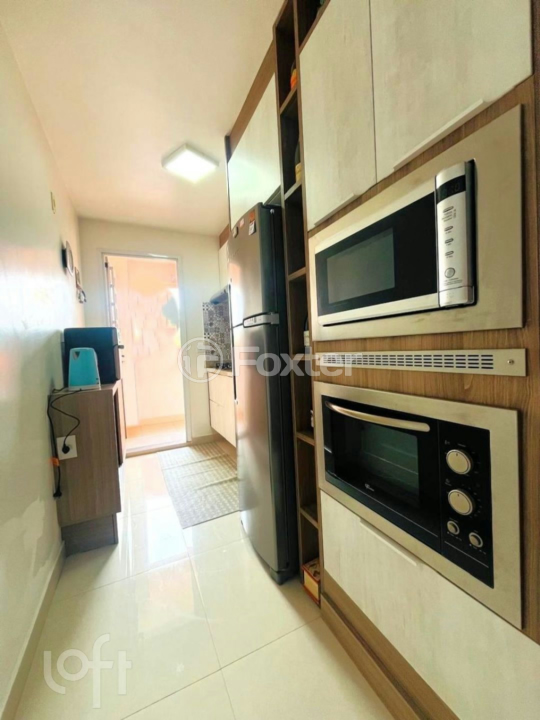 Apartamento à venda com 3 quartos, 72m² - Foto 2