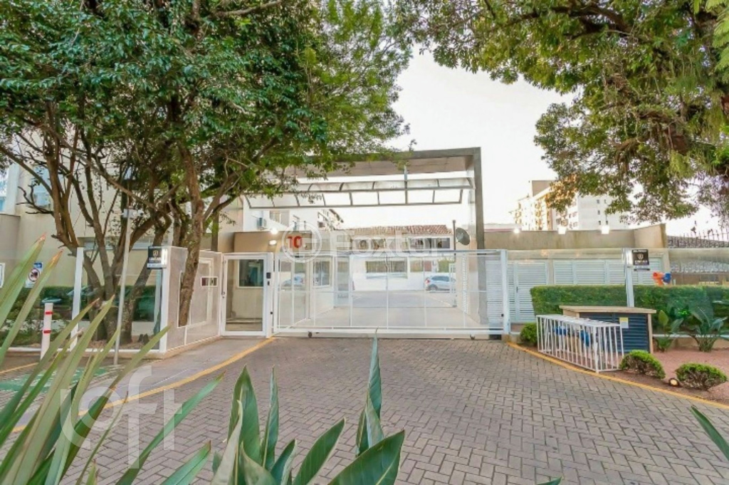 Apartamento à venda com 2 quartos, 69m² - Foto 44