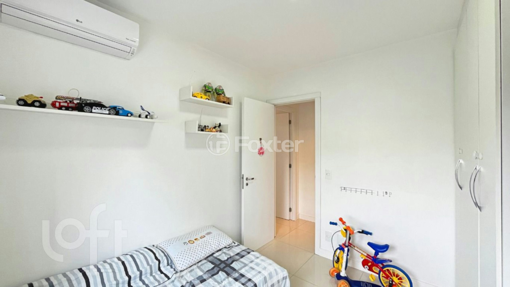 Apartamento à venda com 2 quartos, 69m² - Foto 3