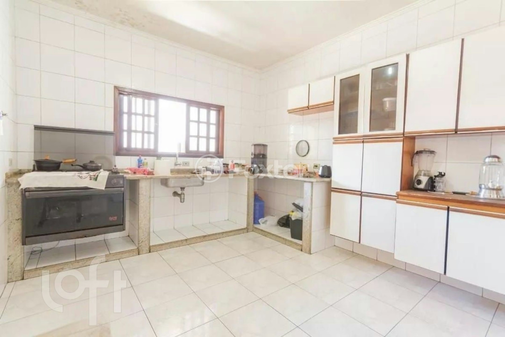 Casa à venda com 3 quartos, 437m² - Foto 2