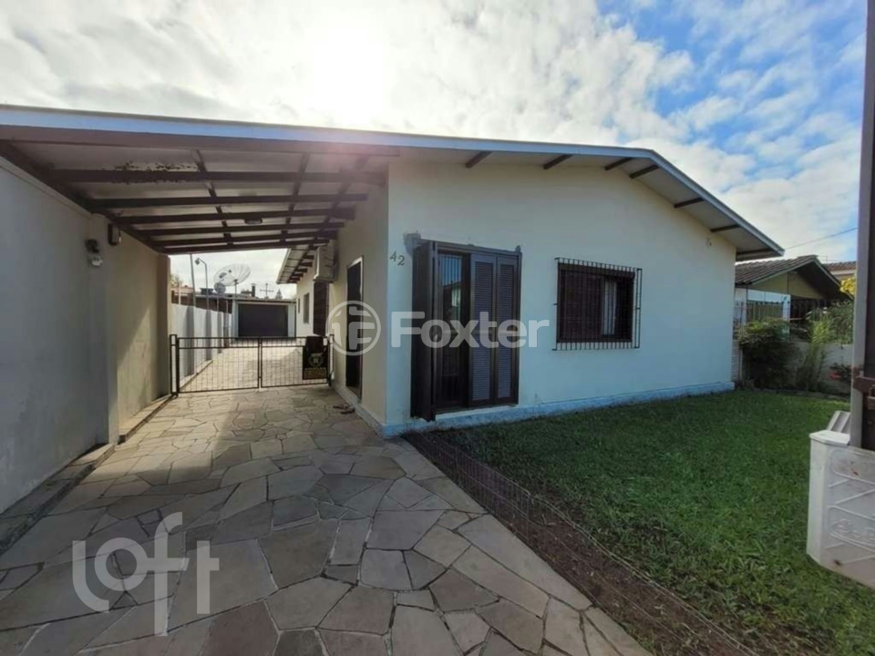 Casa à venda com 4 quartos, 185m² - Foto 1