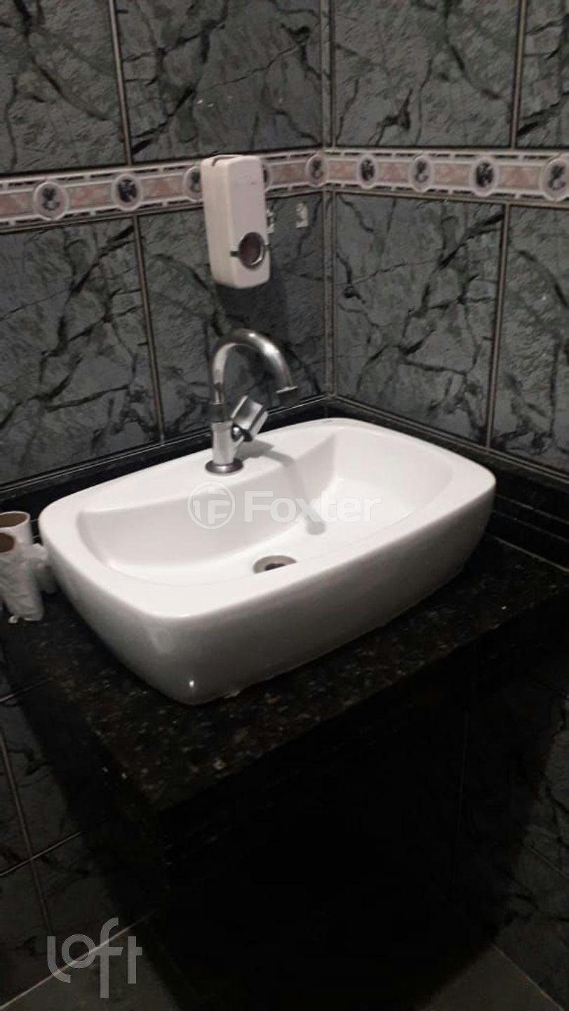 Casa à venda com 2 quartos, 100m² - Foto 8