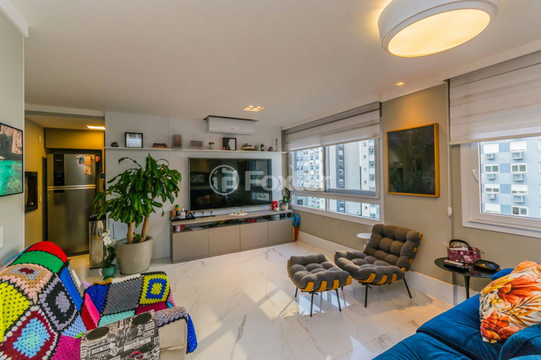 Apartamento à venda com 3 quartos, 67m² - Foto 1