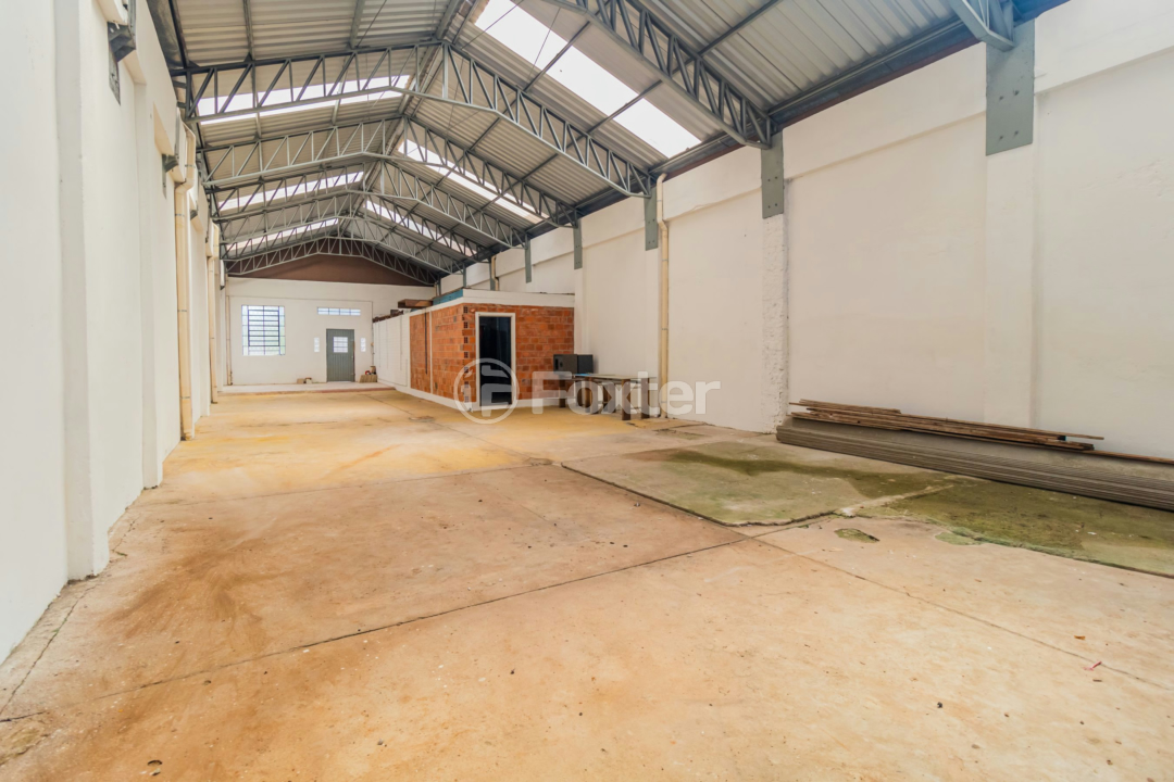 Depósito-Galpão-Armazém à venda, 242m² - Foto 7