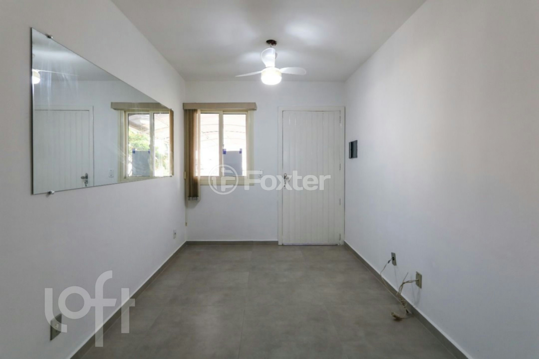 Casa à venda com 2 quartos, 62m² - Foto 2