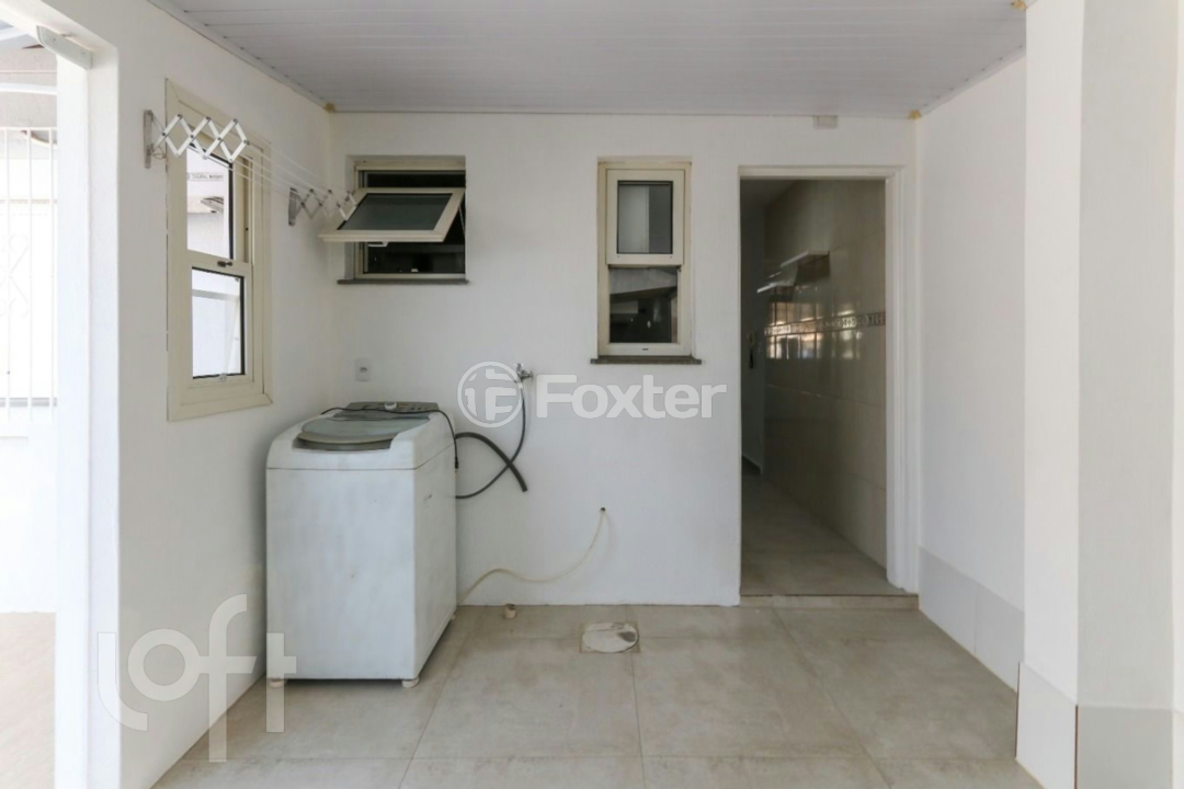 Casa à venda com 2 quartos, 62m² - Foto 14