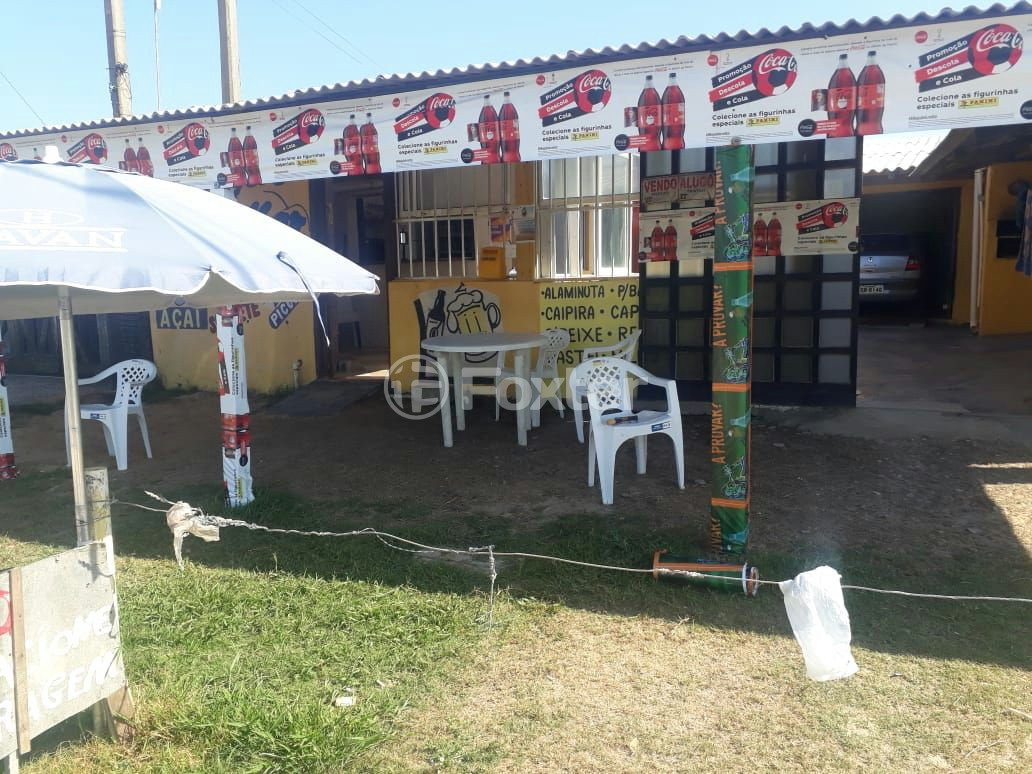 Casa à venda com 2 quartos, 60m² - Foto 2