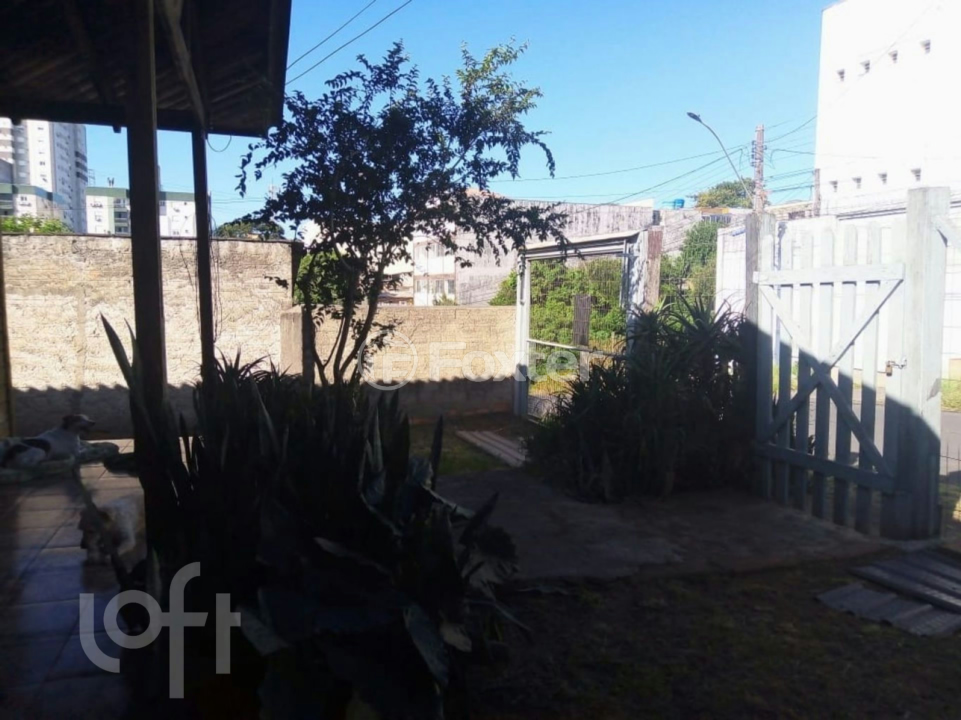 Casa à venda com 2 quartos, 62m² - Foto 7