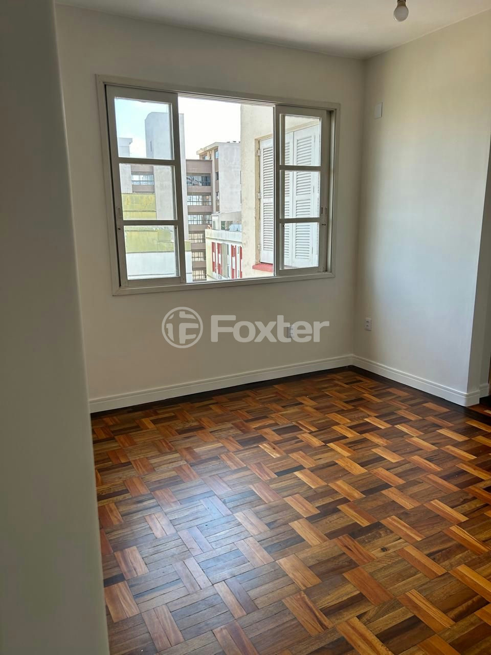 Apartamento à venda com 3 quartos, 80m² - Foto 1