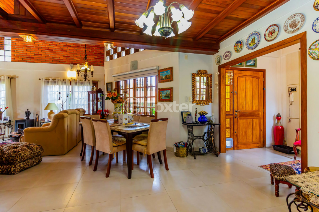 Sítio à venda com 6 quartos, 640m² - Foto 4