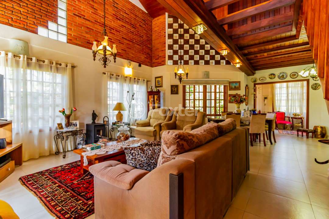 Sítio à venda com 6 quartos, 640m² - Foto 2