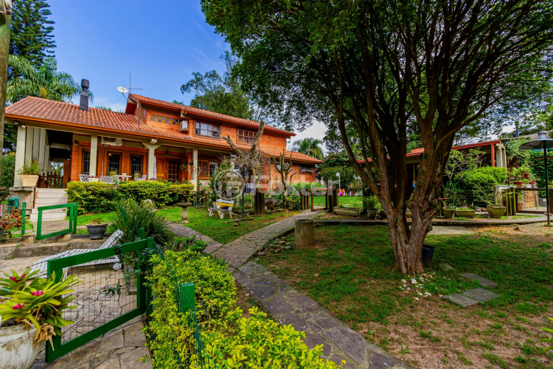Sítio à venda com 6 quartos, 640m² - Foto 1