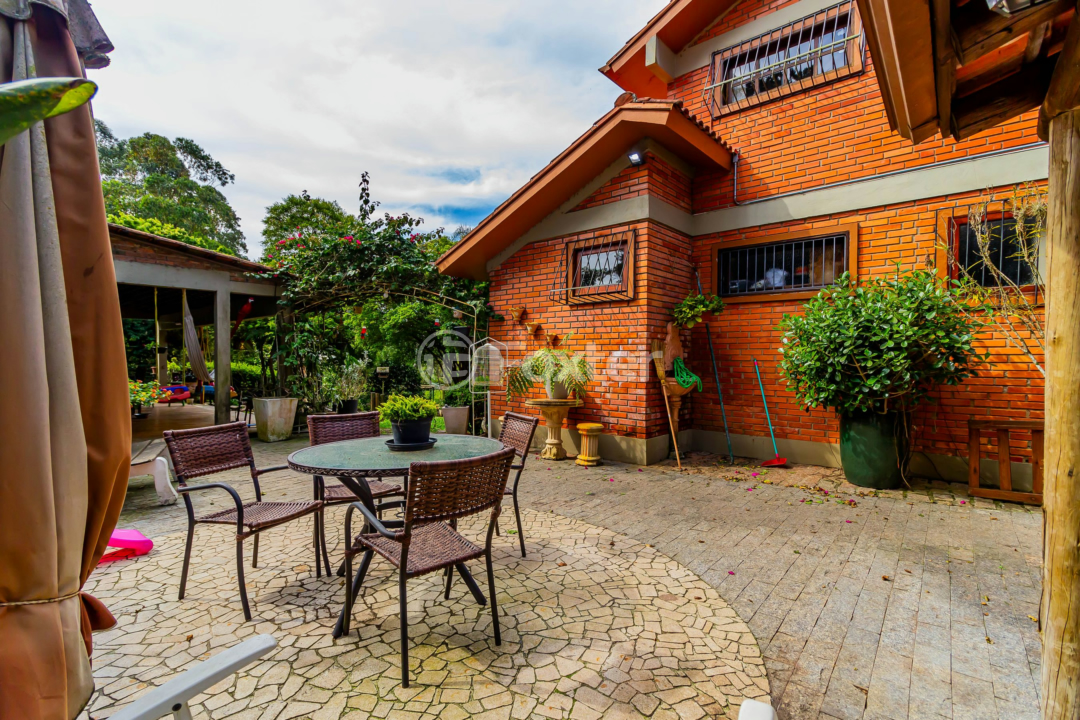 Sítio à venda com 6 quartos, 640m² - Foto 57