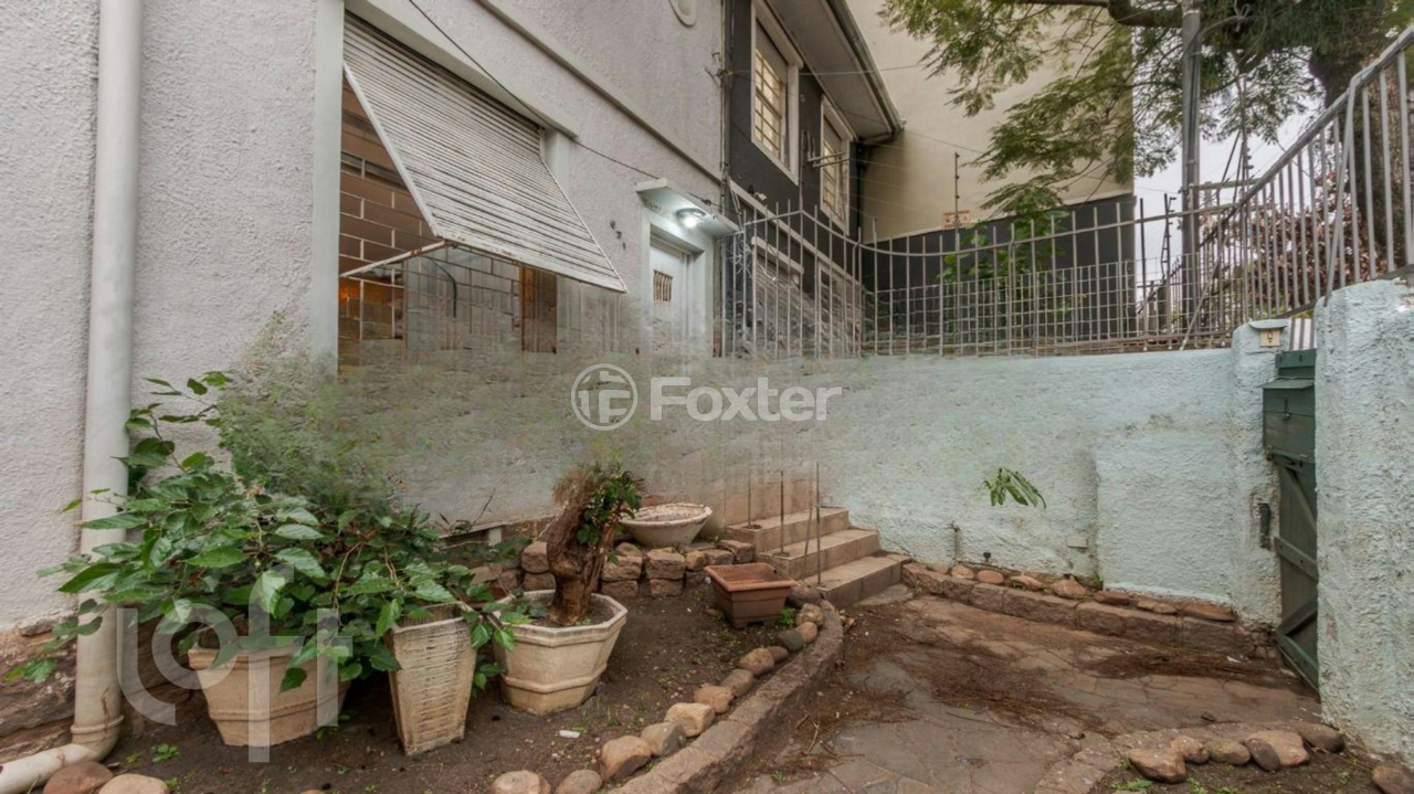 Casa à venda com 3 quartos, 400m² - Foto 1