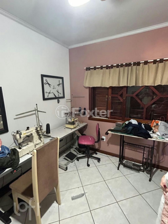 Casa à venda com 3 quartos, 200m² - Foto 10