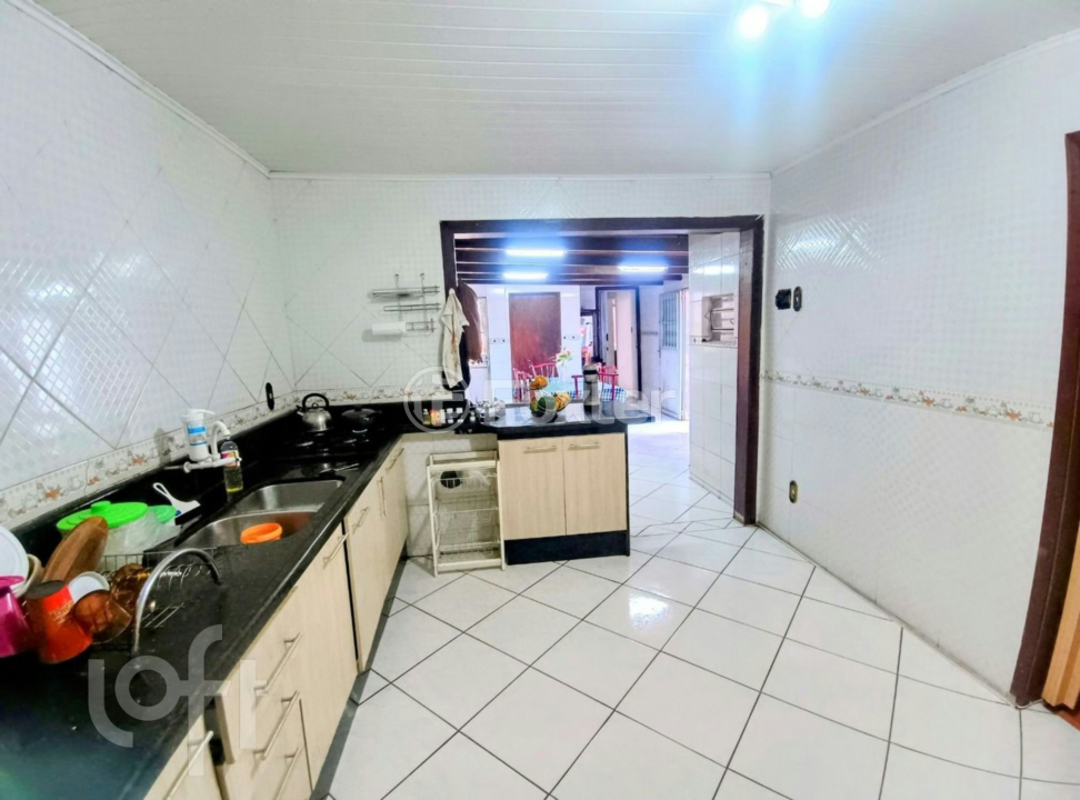 Casa à venda com 4 quartos, 150m² - Foto 3