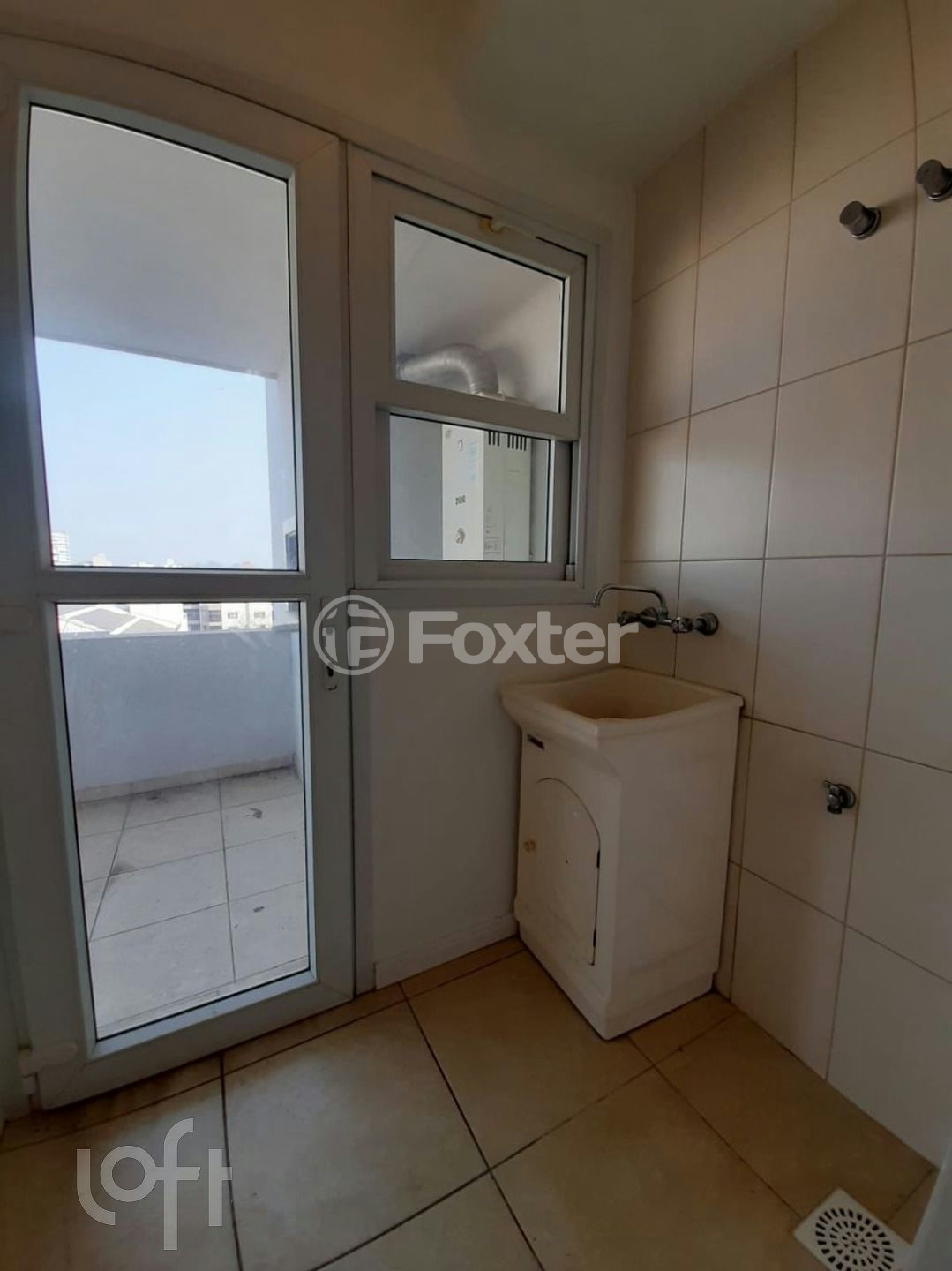 Apartamento à venda com 2 quartos, 78m² - Foto 2