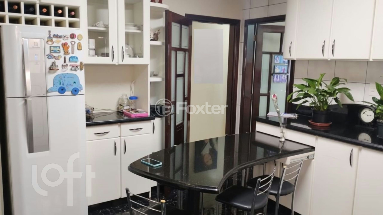 Casa à venda com 3 quartos, 242m² - Foto 15