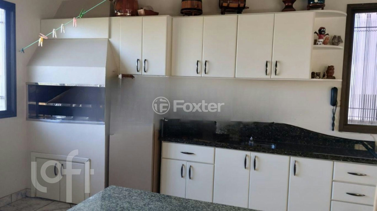 Casa à venda com 3 quartos, 242m² - Foto 20