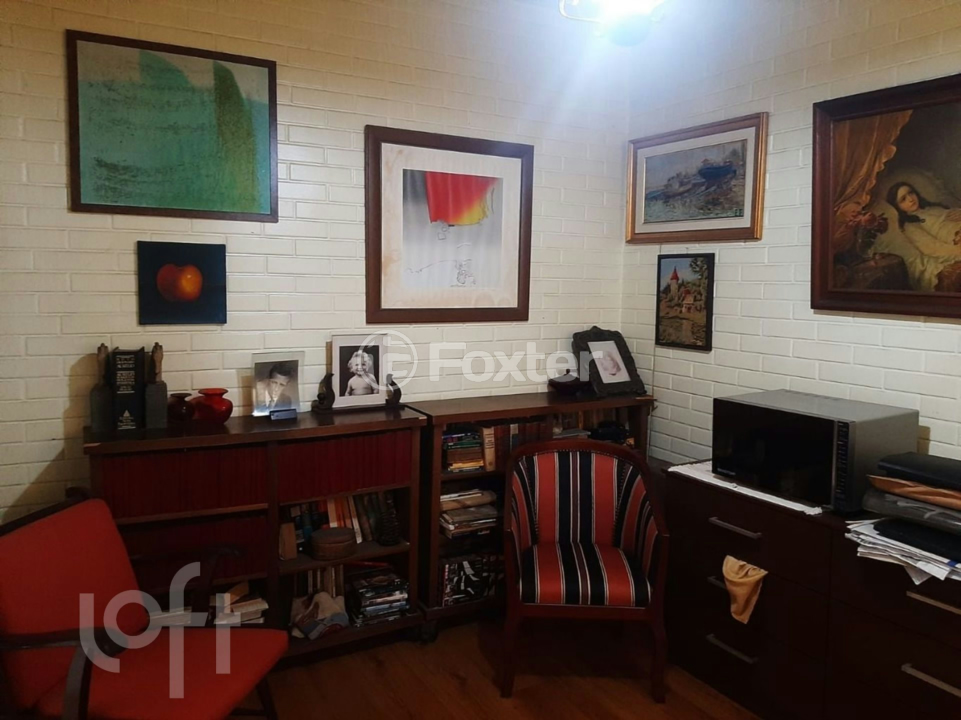 Casa à venda com 3 quartos, 212m² - Foto 4