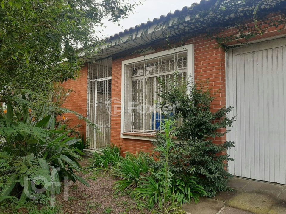 Casa à venda com 3 quartos, 212m² - Foto 2