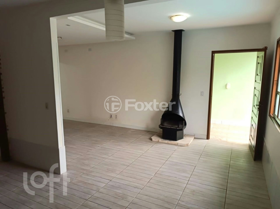 Casa à venda com 3 quartos, 104m² - Foto 4