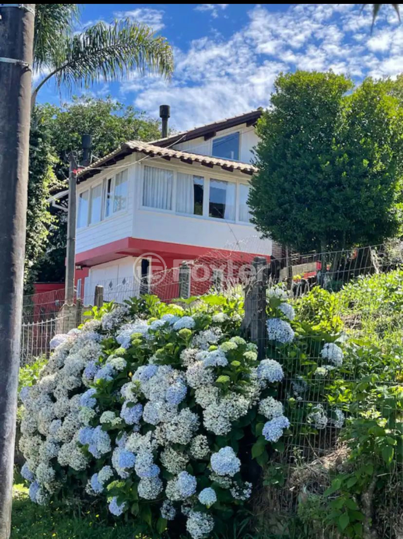 Casa à venda com 3 quartos, 106m² - Foto 4